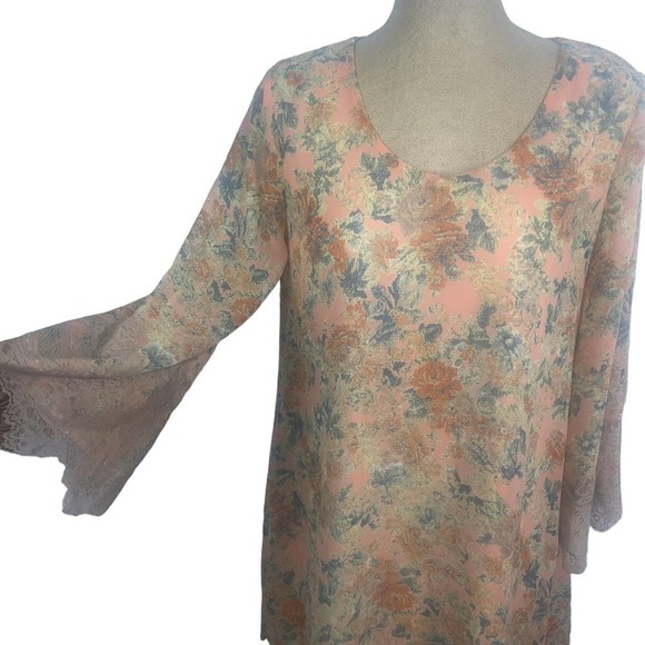 ASTR Pink Vintage Print Fully Lined Pastel Mini Dress with Lace Cuffs SZ M - Picture 3 of 9